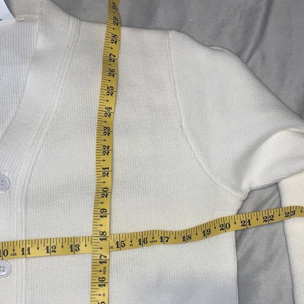 Mehlin & Estey co Women’s white Cardigan Sweater front pockets size large - Picture 4 of 6